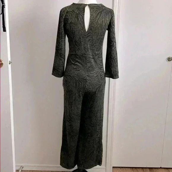 ❤️BNWOT Zara trafaluc animal print jumpsuit  size S - Picture 4 of 7